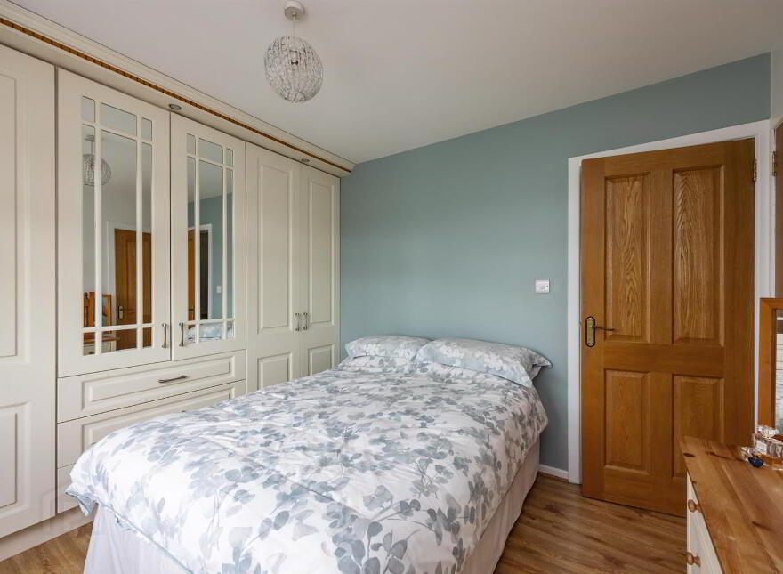 18 Forge Hill Court, Saintfield, BT24 7LW