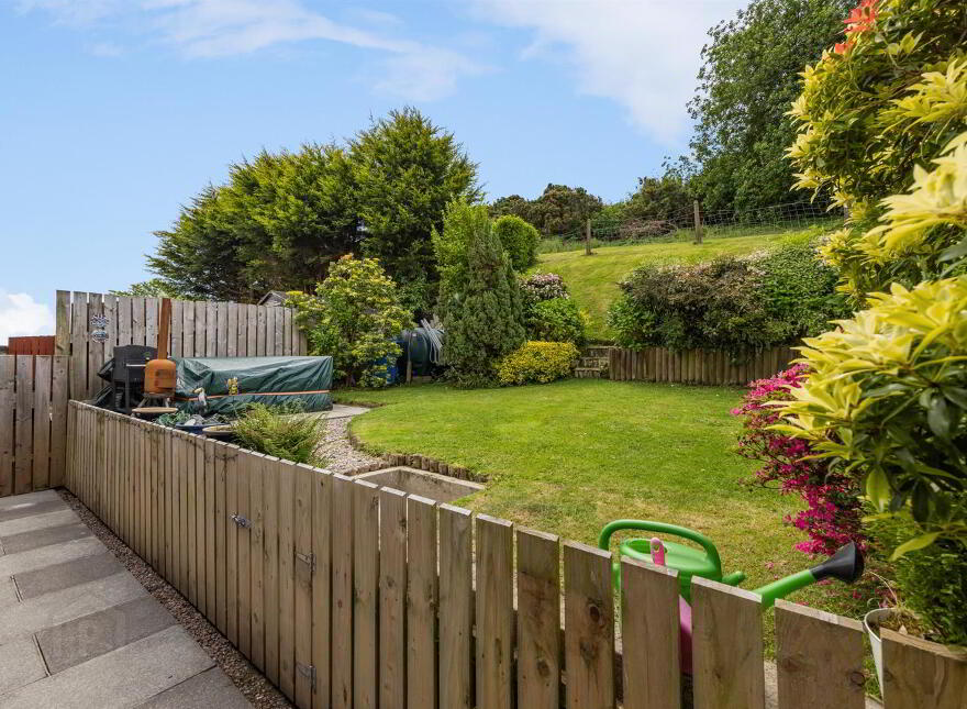 18 Forge Hill Court, Saintfield, BT24 7LW