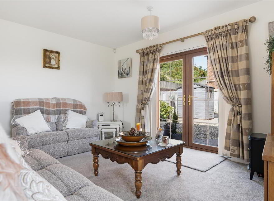 5 Forge Hill Close, Saintfield, BT24 7NJ