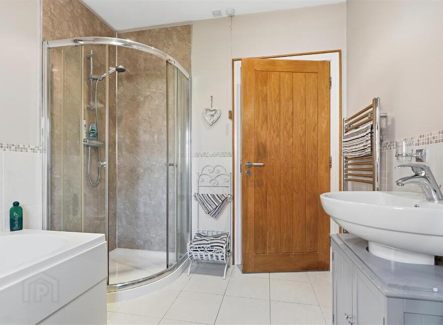 5 Forge Hill Close, Saintfield, BT24 7NJ