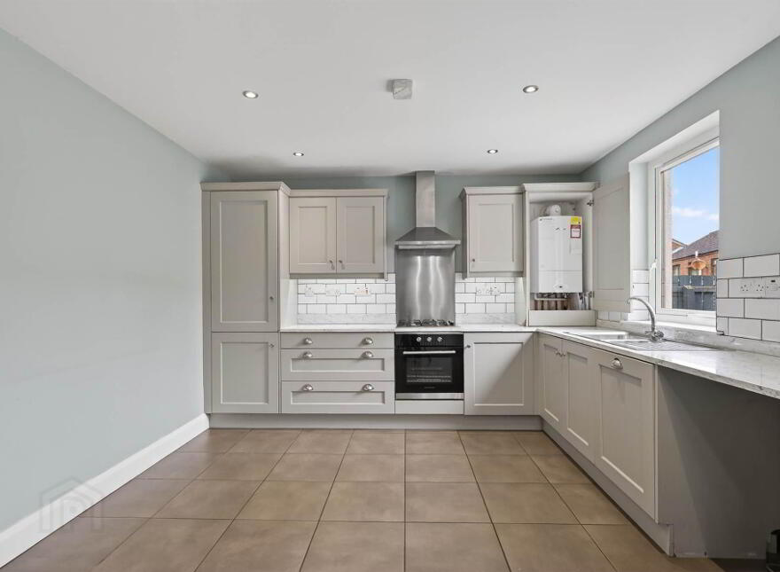 5 Quay Meadows, Lisburn, BT27 5FL