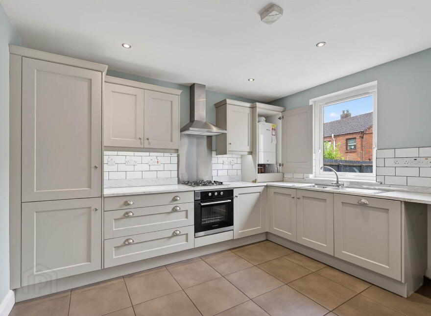 5 Quay Meadows, Lisburn, BT27 5FL