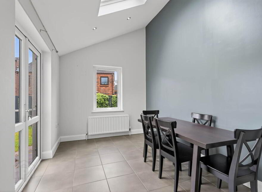 5 Quay Meadows, Lisburn, BT27 5FL