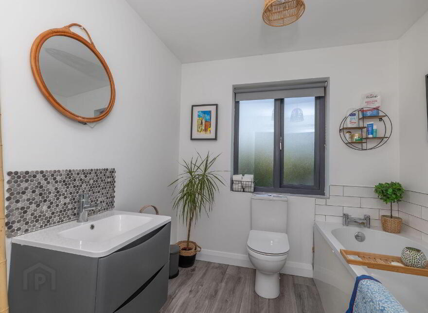 3 Rea Close, Rostrevor, Newry, BT34 3YF
