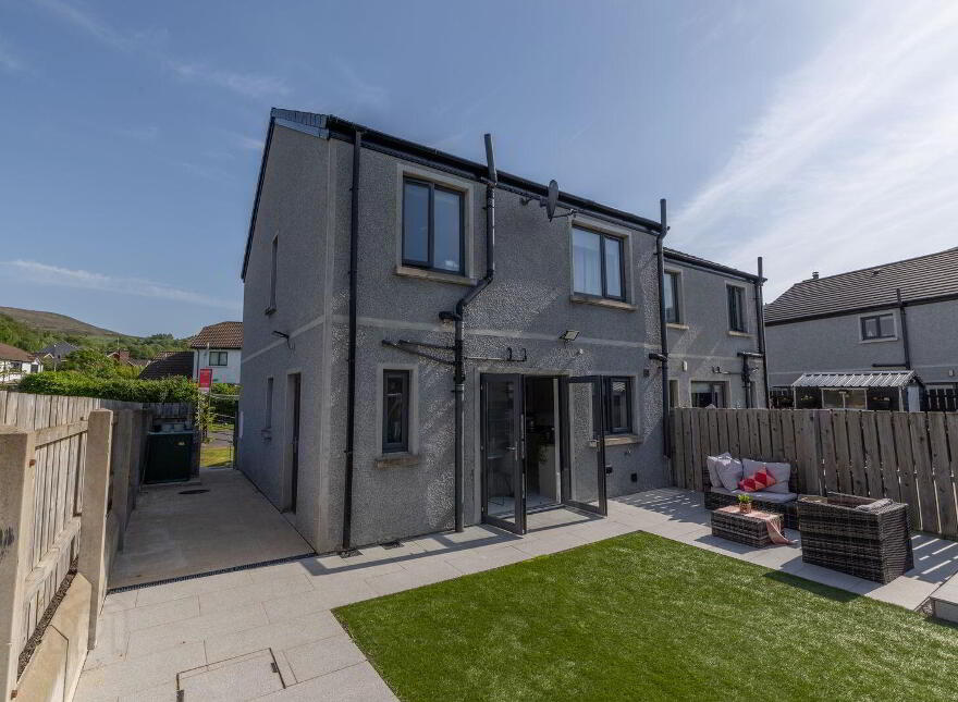 3 Rea Close, Rostrevor, Newry, BT34 3YF