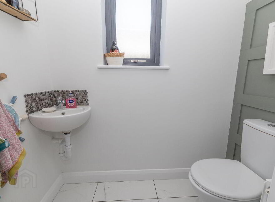 3 Rea Close, Rostrevor, Newry, BT34 3YF