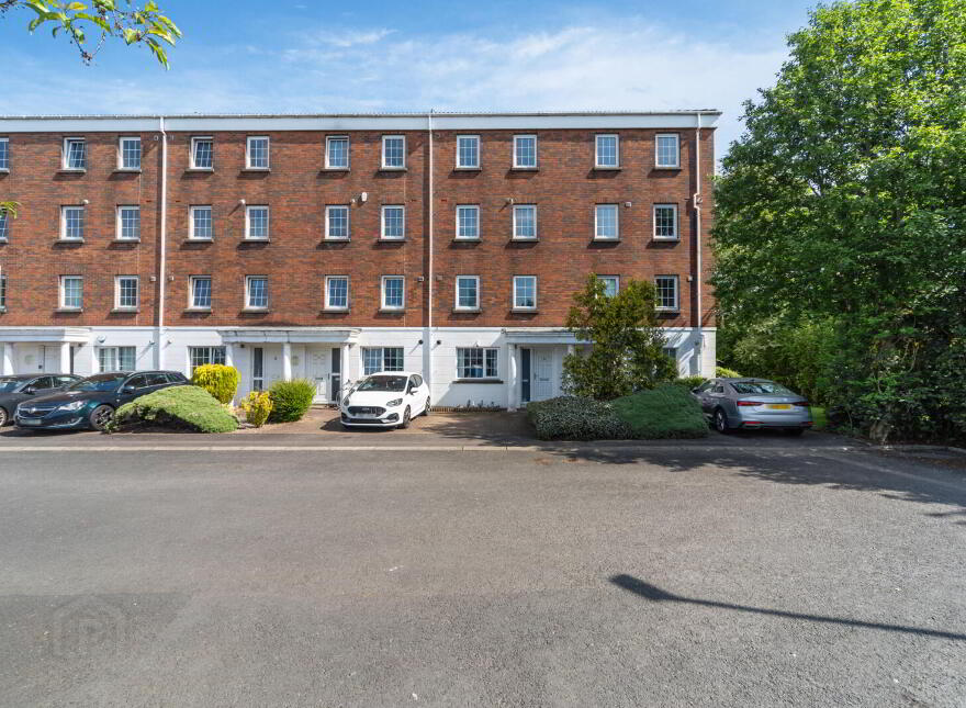 9 Fortwilliam Grange, Belfast, BT15 4AU