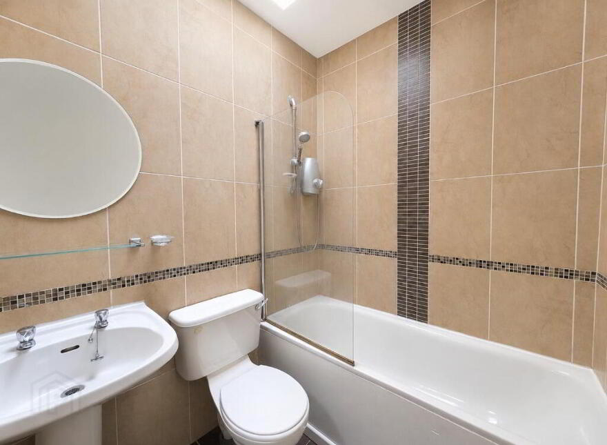8 Wesley Street, Lisburn, BT27 4TB
