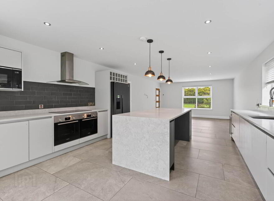 74B Belfast Road, Saintfield, Ballynahinch, BT24 7EX