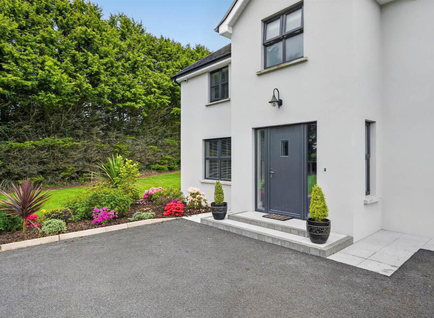 74B Belfast Road, Saintfield, Ballynahinch, BT24 7EX