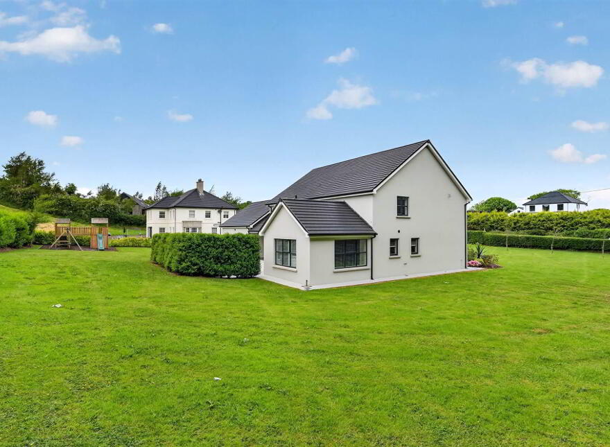 74B Belfast Road, Saintfield, Ballynahinch, BT24 7EX