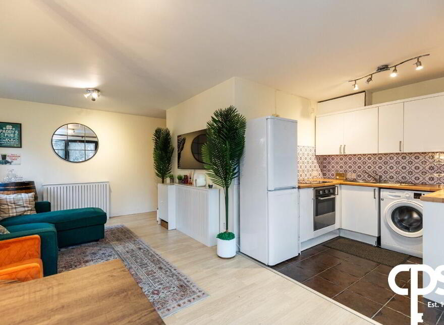 19 Balmoral Court, Belfast, BT9 7GR