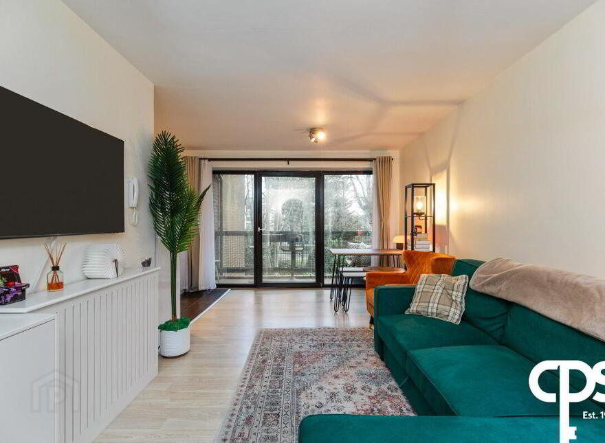 19 Balmoral Court, Belfast, BT9 7GR