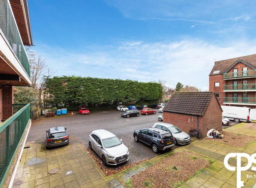 19 Balmoral Court, Belfast, BT9 7GR