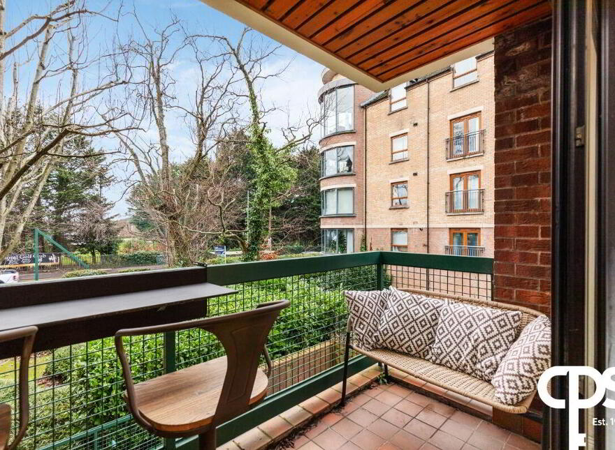 19 Balmoral Court, Belfast, BT9 7GR