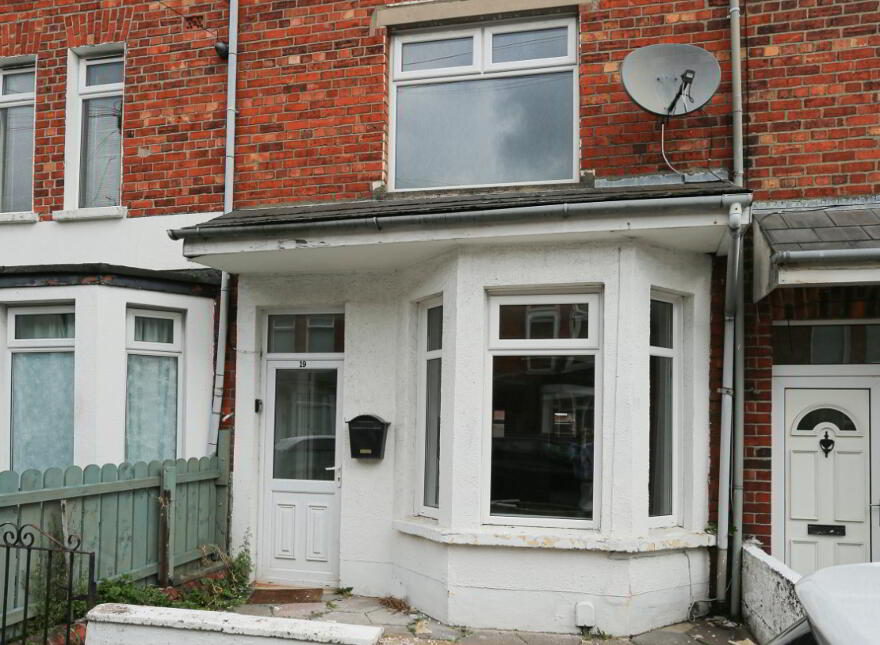 19 Titania Street, Belfast, BT6 8NT photo