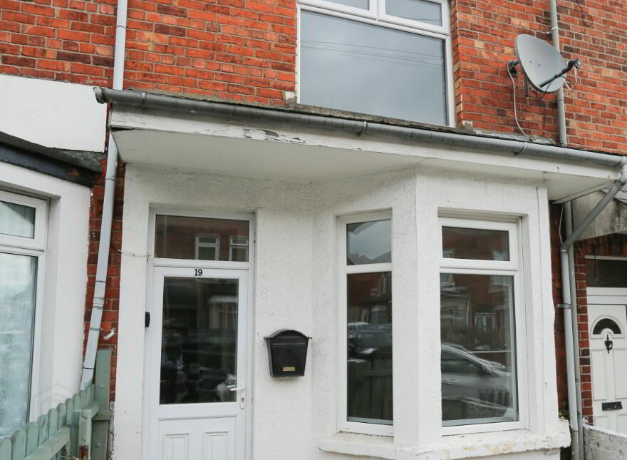 19 Titania Street, Belfast, BT6 8NT