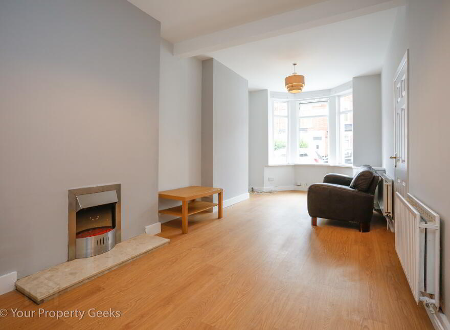 19 Titania Street, Belfast, BT6 8NT