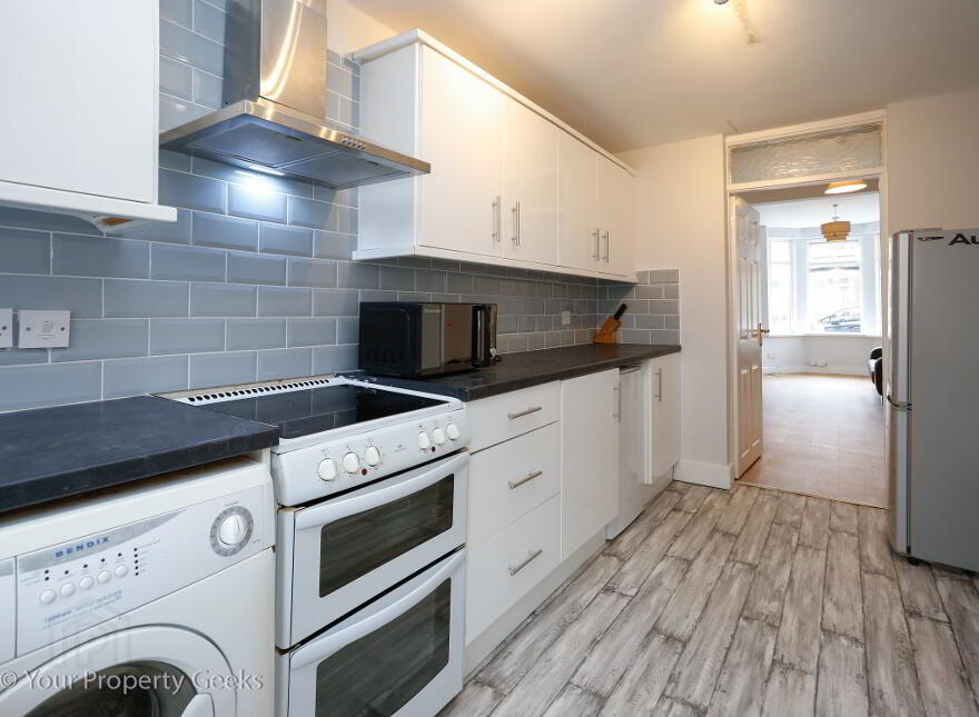 19 Titania Street, Belfast, BT6 8NT