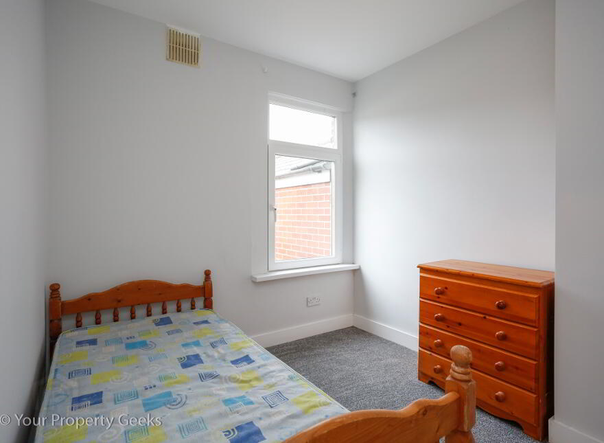 19 Titania Street, Belfast, BT6 8NT