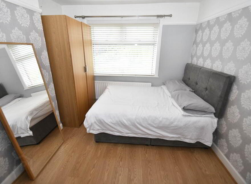 51 Priory Park, Lisburn Road, Belfast, BT10 0AE