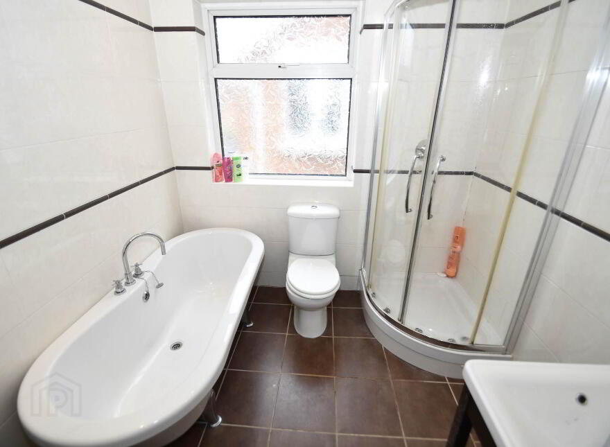 51 Priory Park, Lisburn Road, Belfast, BT10 0AE