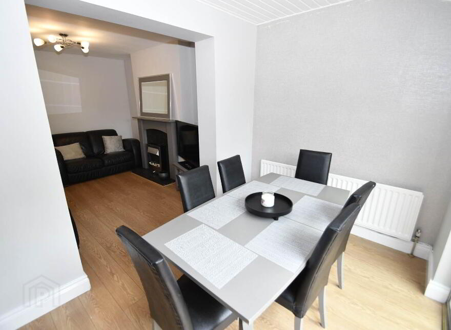 51 Priory Park, Lisburn Road, Belfast, BT10 0AE