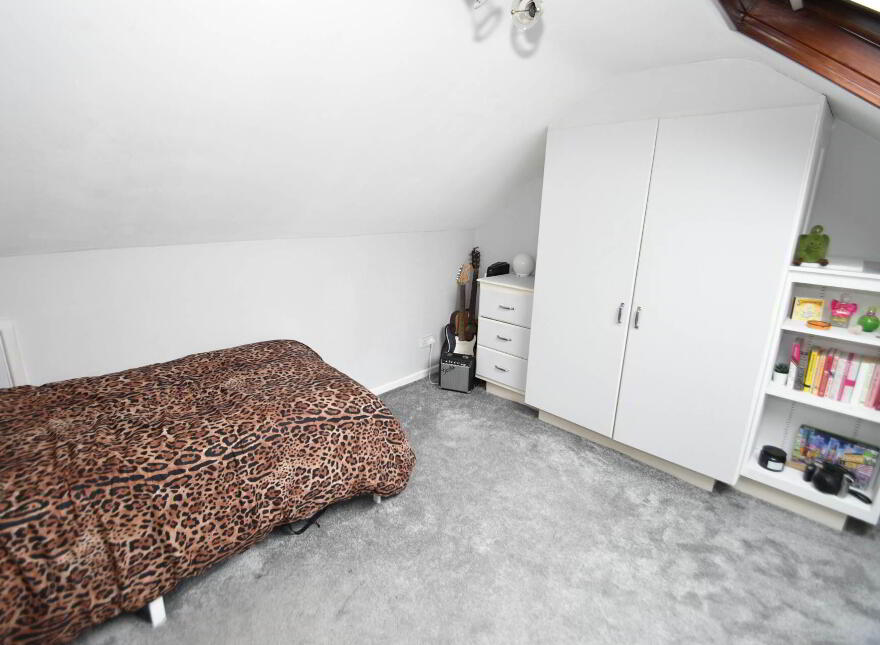 51 Priory Park, Lisburn Road, Belfast, BT10 0AE
