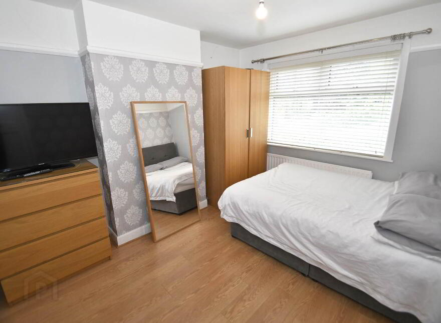 51 Priory Park, Lisburn Road, Belfast, BT10 0AE