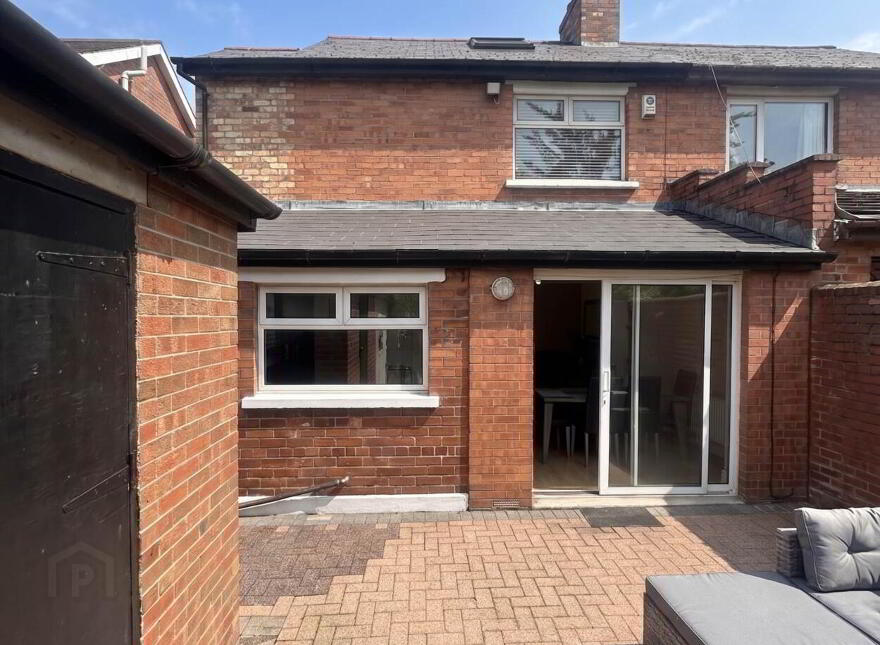 51 Priory Park, Lisburn Road, Belfast, BT10 0AE