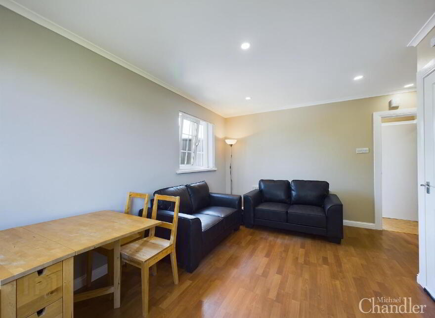 28b Comber Road, Carryduff, Belfast, BT8 8AN