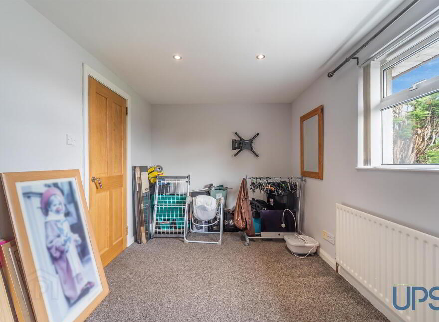 Glencroft, 2 Nutts Corner Road, Crumlin, BT29 4BW