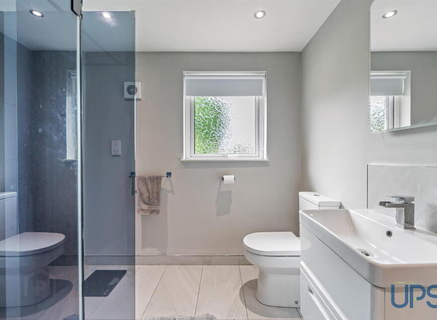 Glencroft, 2 Nutts Corner Road, Crumlin, BT29 4BW
