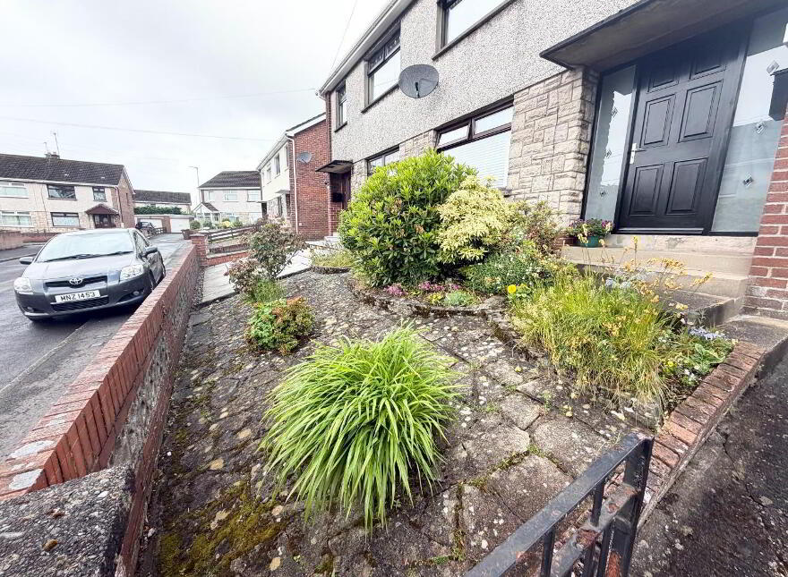 47 Lisnarea Avenue, Garden City, Derry, BT48 7SS