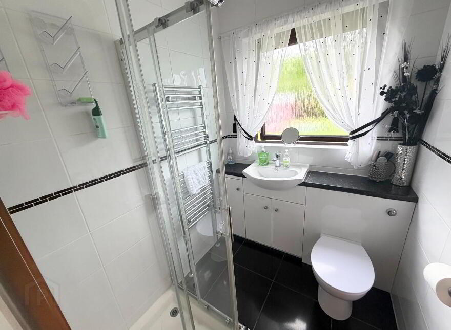 47 Lisnarea Avenue, Garden City, Derry, BT48 7SS