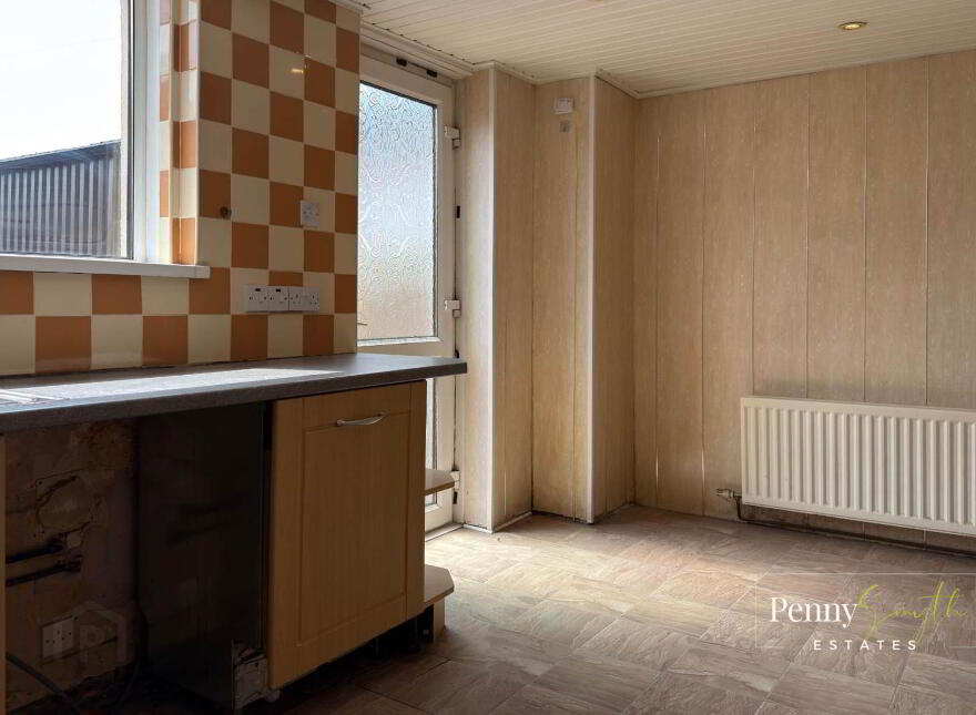 41 Ballywalter Gardens, Bangor, BT19 1QE