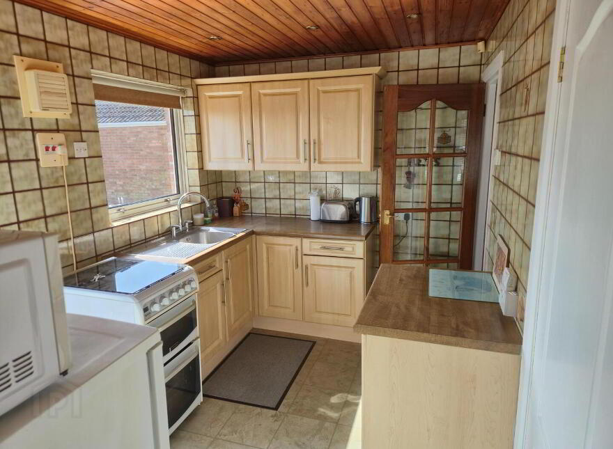 11 Waverley Road, Newtownabbey, BT36 6RU