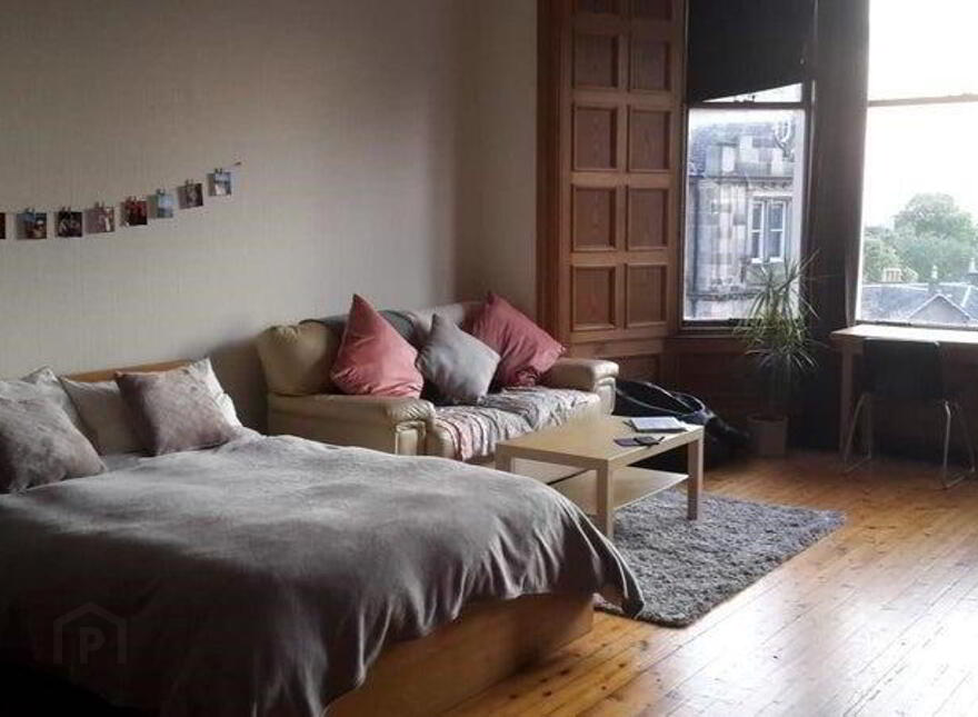173 Bruntsfield Place, Bruntsfield, Edinburgh, EH10 4DG