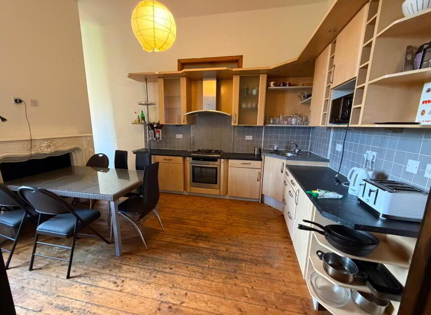 173 Bruntsfield Place, Bruntsfield, Edinburgh, EH10 4DG