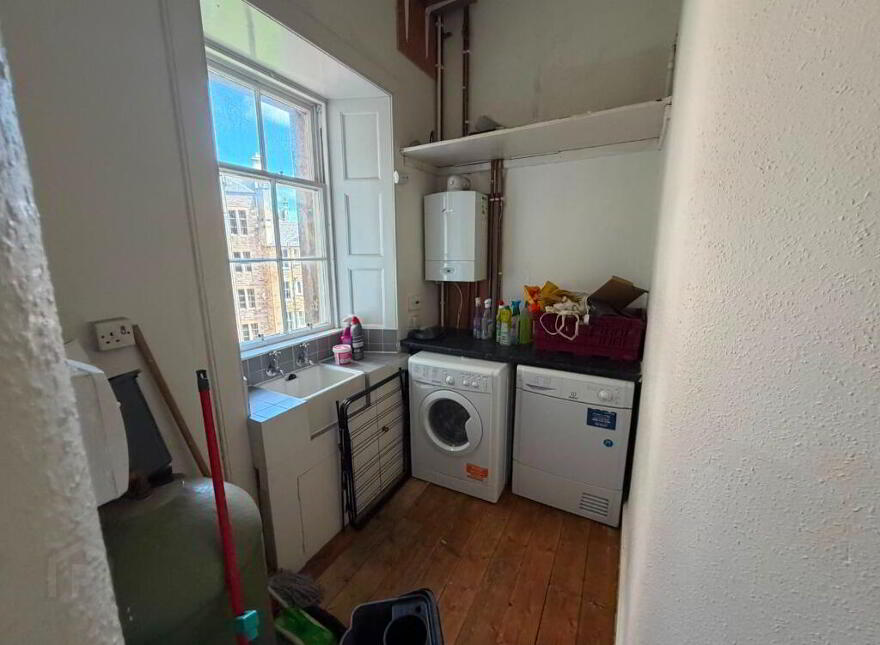 173 Bruntsfield Place, Bruntsfield, Edinburgh, EH10 4DG