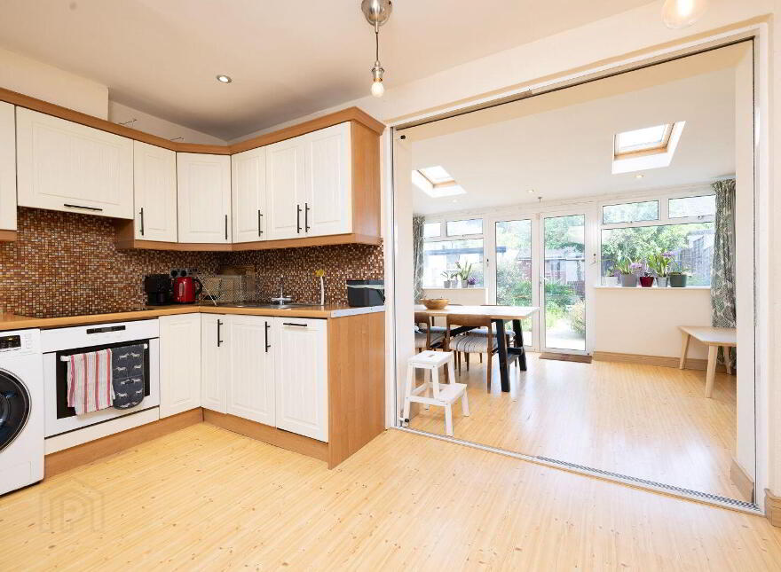 42 Ballygall Crescent, Finglas, Finglas, D11H9T1