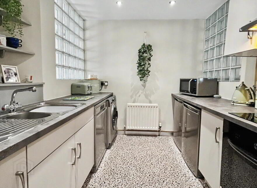 24 Culmore Square, Derry/Londonderry, BT48 8GF