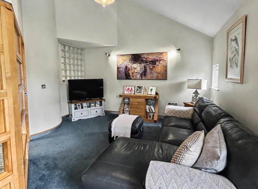 24 Culmore Square, Derry/Londonderry, BT48 8GF