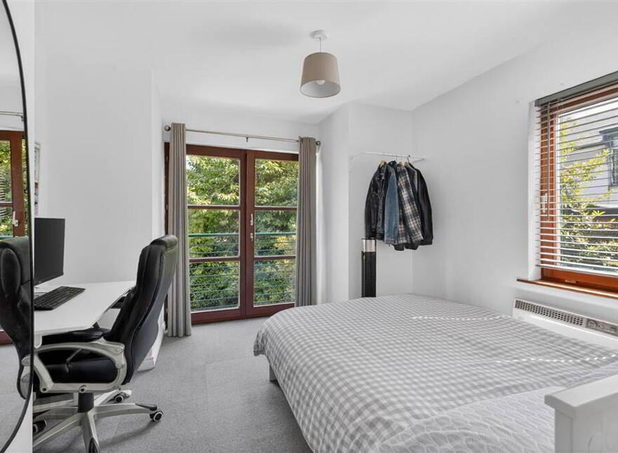 6 Malone Manor, Off Malone Road, Belfast, BT9 6SR