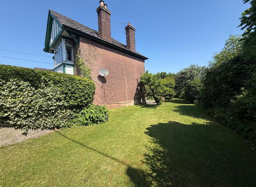 Roslyn House, 23 Marble Hall Park, Ballinlough, T12F6N4