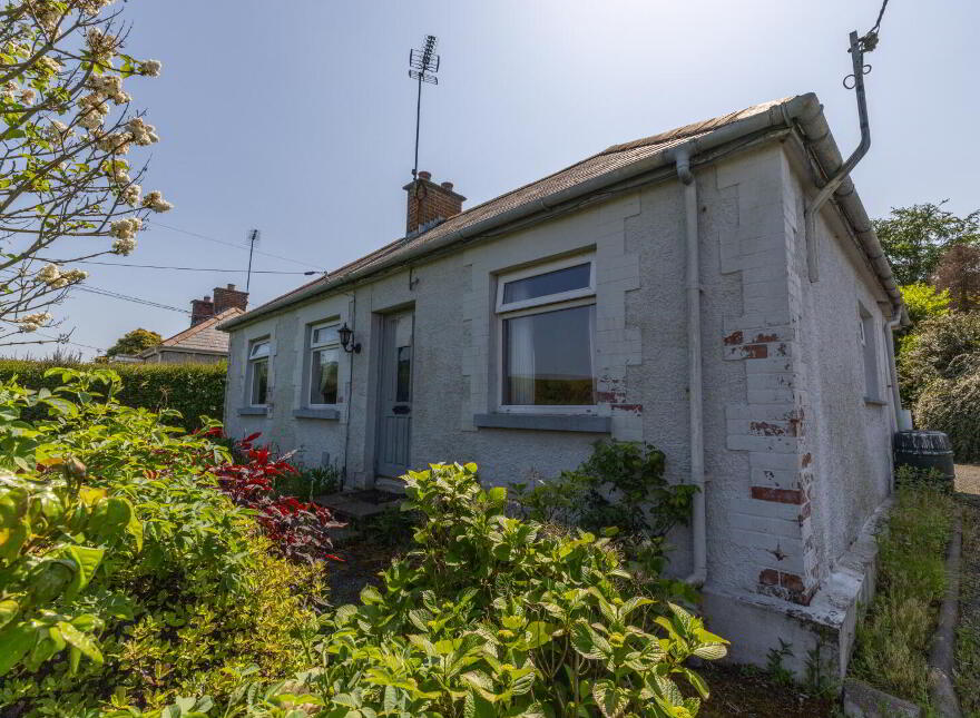 28 Magheratimpany Road, Ballynahinch, BT24 8NZ