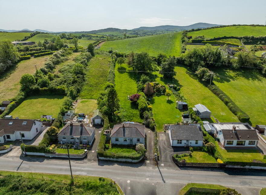 28 Magheratimpany Road, Ballynahinch, BT24 8NZ