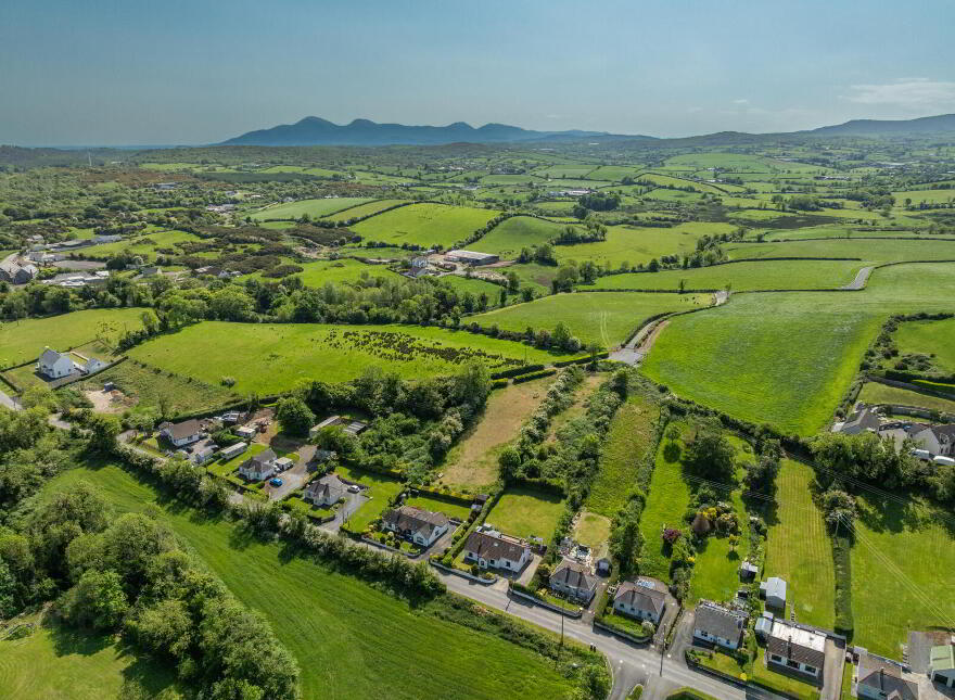 28 Magheratimpany Road, Ballynahinch, BT24 8NZ