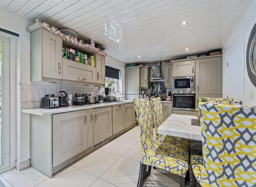 15 Squires View, Belfast, BT14 8FS