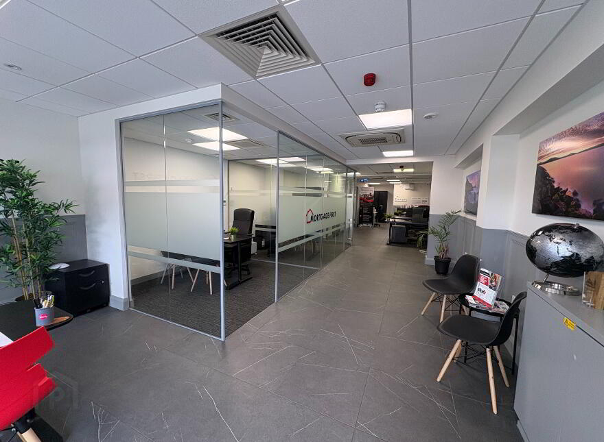 423-425 Newtownards Road, Belfast, BT4 1AT